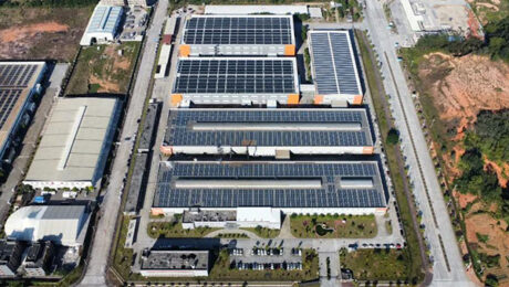 厂房屋顶变“发电站”，日托轻柔携手央企再添“阳光福利”